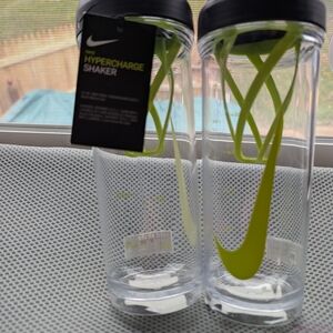 2 Nike Hypercharge Shaker Bottles - Black and Yellow